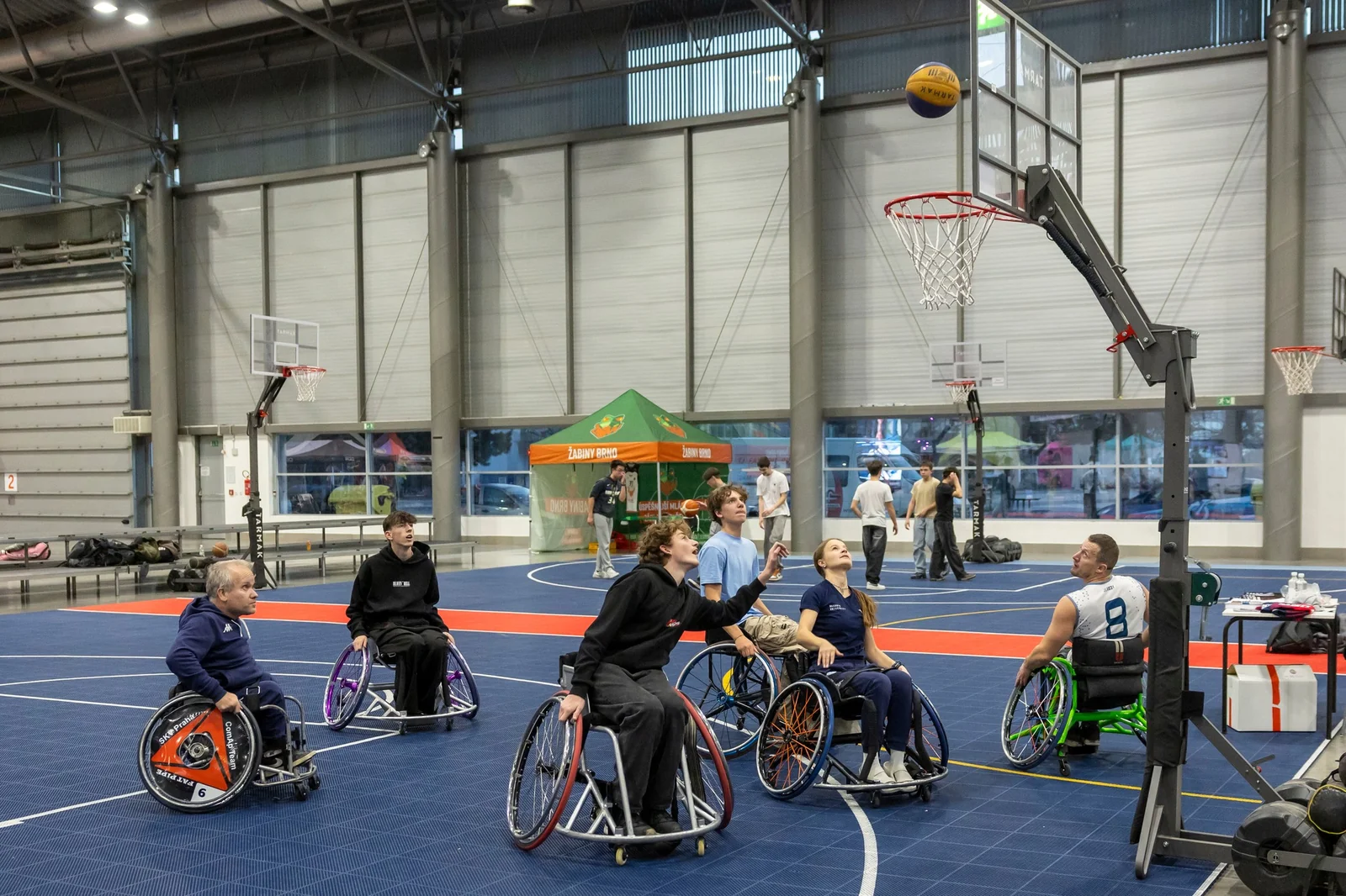 Basketbalová zóna na festivalu Life! 2025